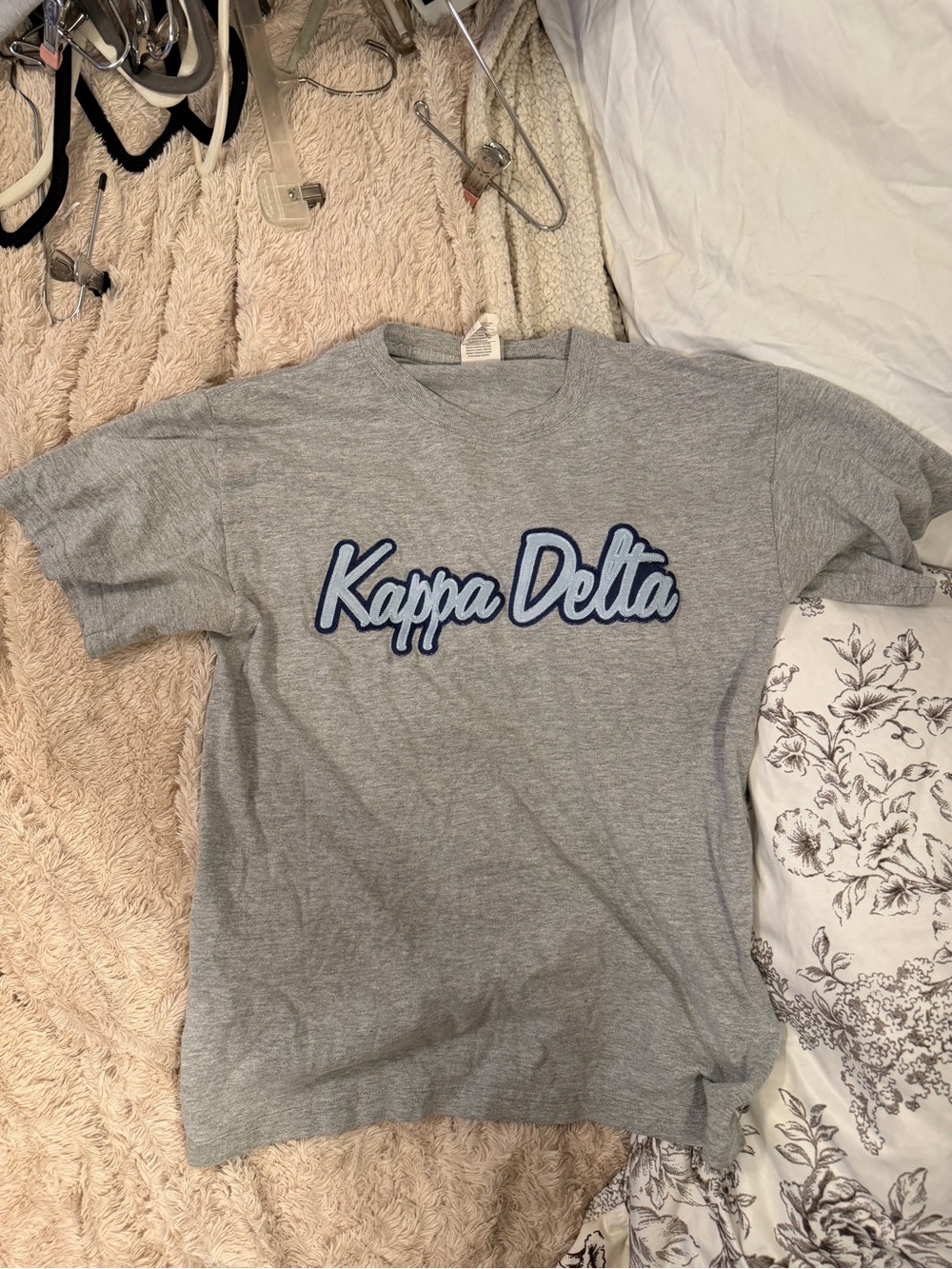 Kappa Delta Sorority Gray Embroidered Letter T-Shirt Size Small KD